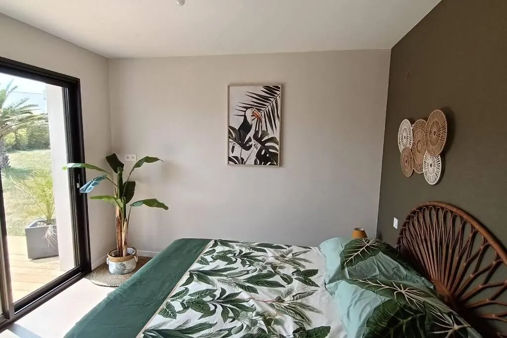 Maison De Vacances Ty Zoizos A 250 M De La Plage Plouescat Holiday home